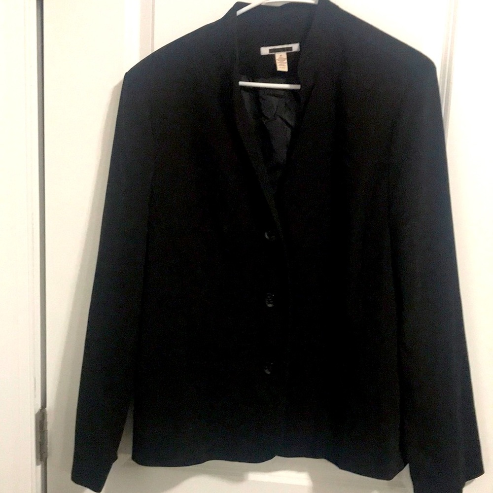 Black ultra suede Nero collar single button blazer size 16